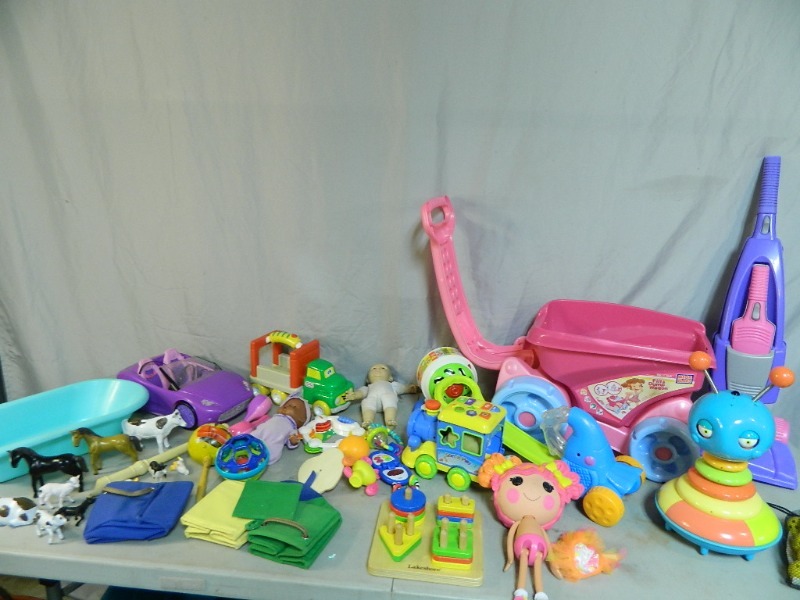 lot 133 image: Kids Toys