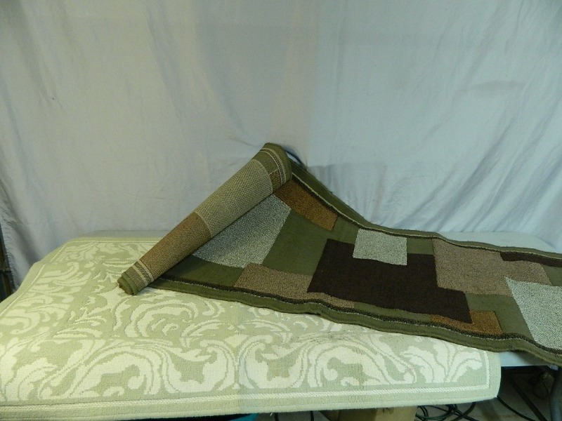 lot 148 image: 2 Rugs