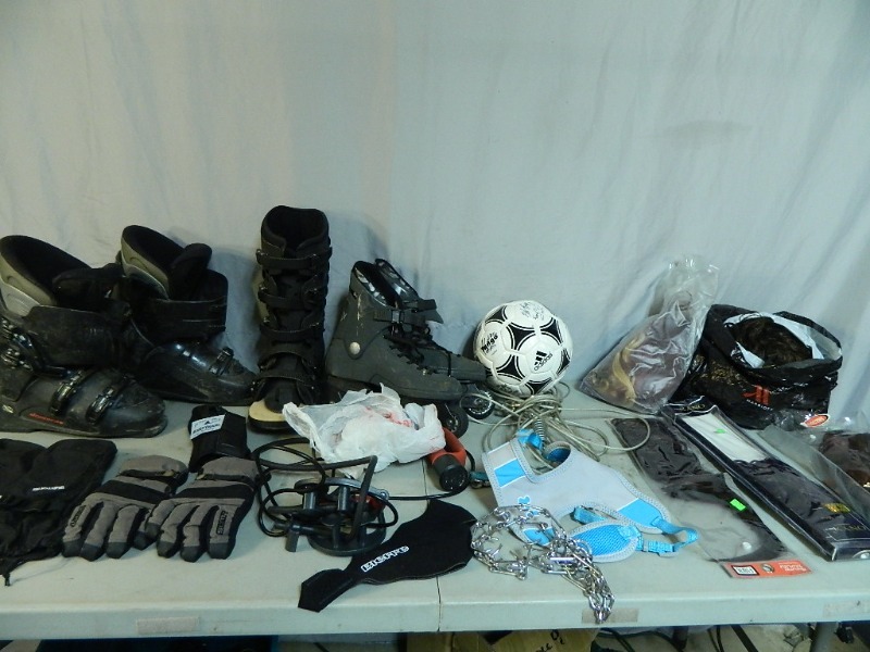 lot 154 image: Ski Boots, Rollerblades, and More