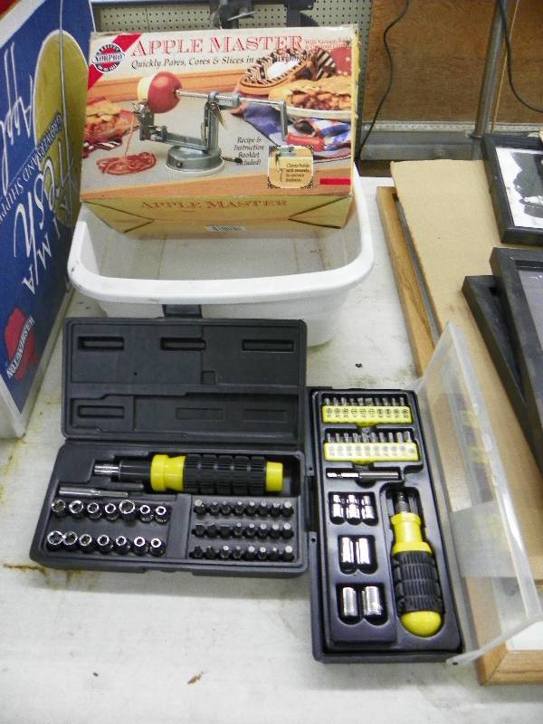 Apple Peeler and Tools