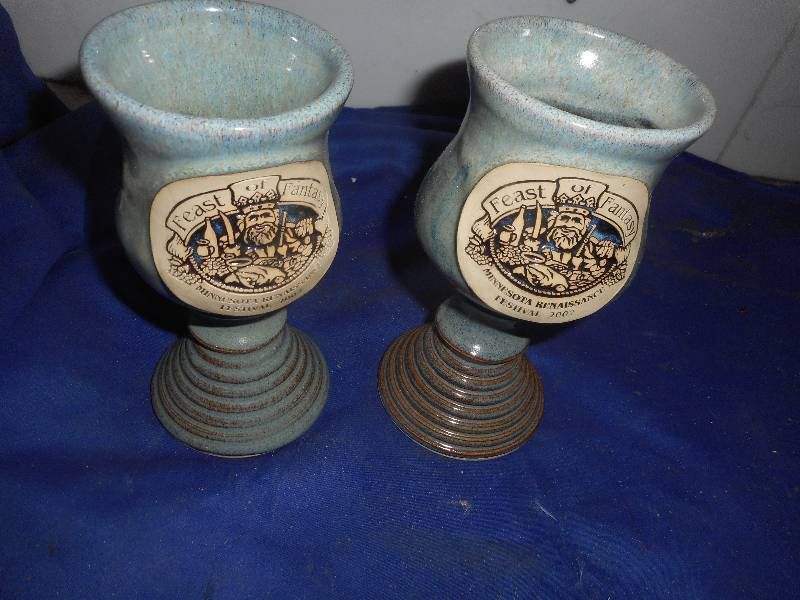 2 RENASAINCE PEDISTAL CUPS