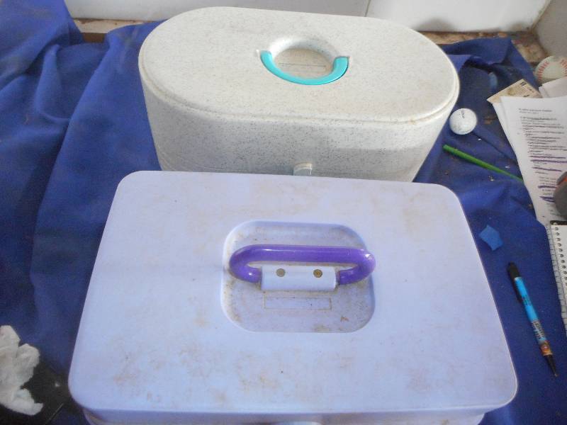 HAIR CARE SUPPLIES AND EXTRA CASE
