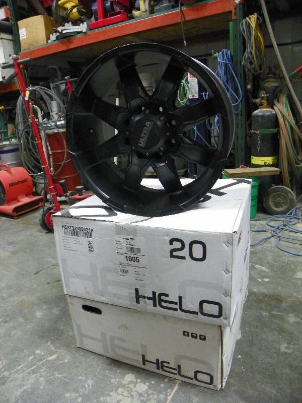 lot 104 image: 3 ULTRA MOTORSPORTS RIMS