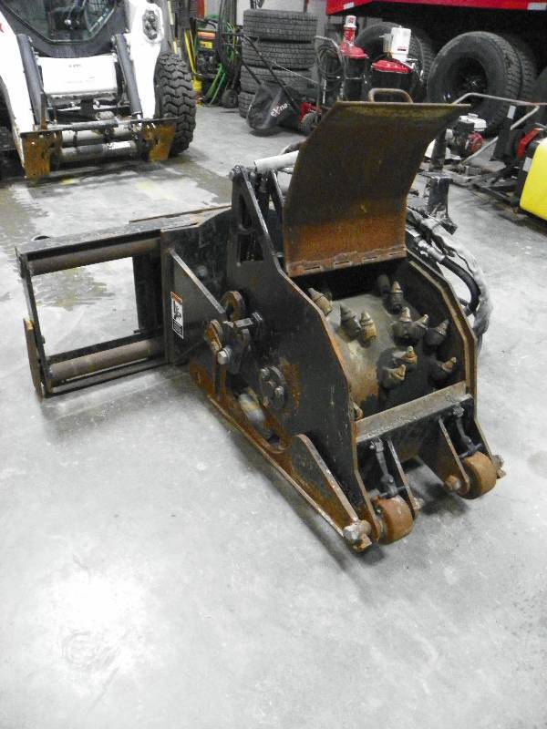 lot 117 image: BOBCAT ATTACHMENT - MP 16 ASPHALT PLANER
