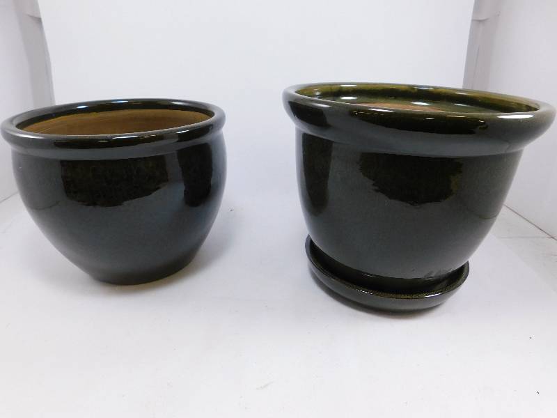Lot of 2 Planters