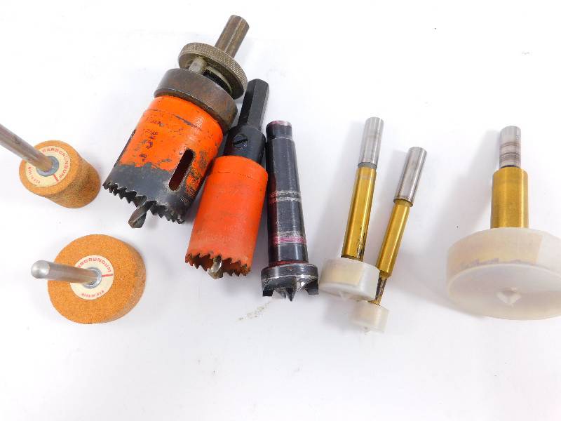Lot of Hole Saws - Drill Bits