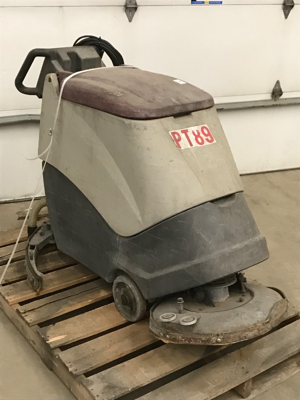 lot 10 image: Commercial Floor Scrubber