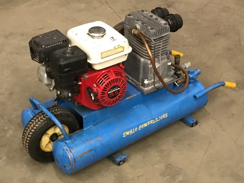 lot 18 image: Emglo Air Compressor