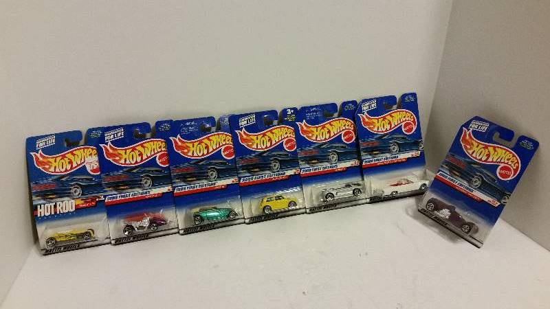 lot 22 image: Lot of (7) Hot Wheels Cars - See Pictures and Description for Details