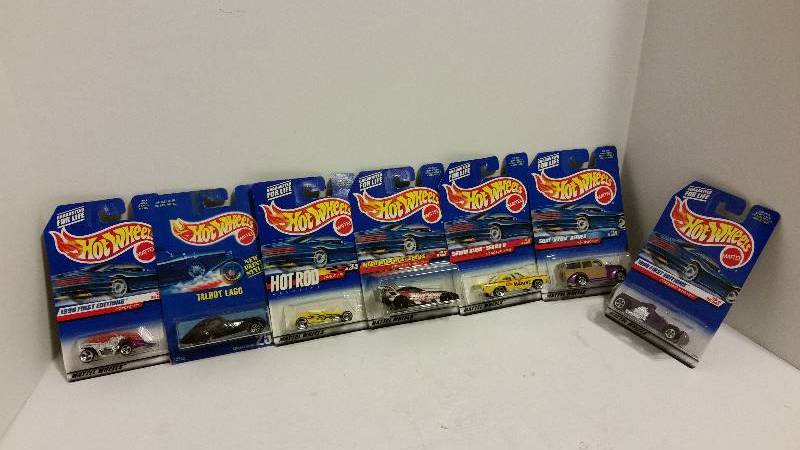 lot 17 image: Lot of (7) Hot Wheels Cars - See Pictures and Description for Details
