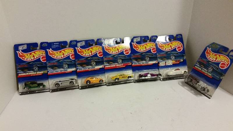 lot 14 image: Lot of (7) Hot Wheels Cars - See Pictures and Description for Details