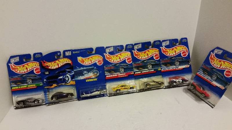 lot 126 image: Lot of (7) Hot Wheels Collectors Series and First Editions from the late 90s and early Millenium - See Pictures - In Original Packaging