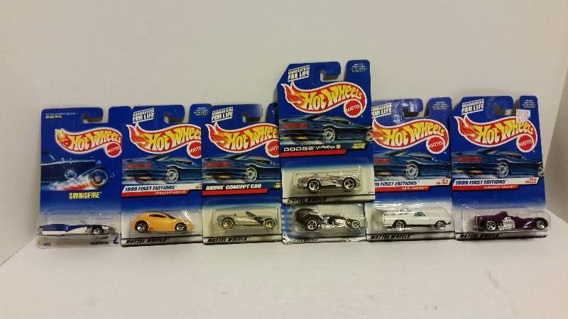lot 128 image: Lot of (7) Hot Wheels Collectors Series and First Editions from the late 90s and early Millenium - See Pictures - In Original Packaging