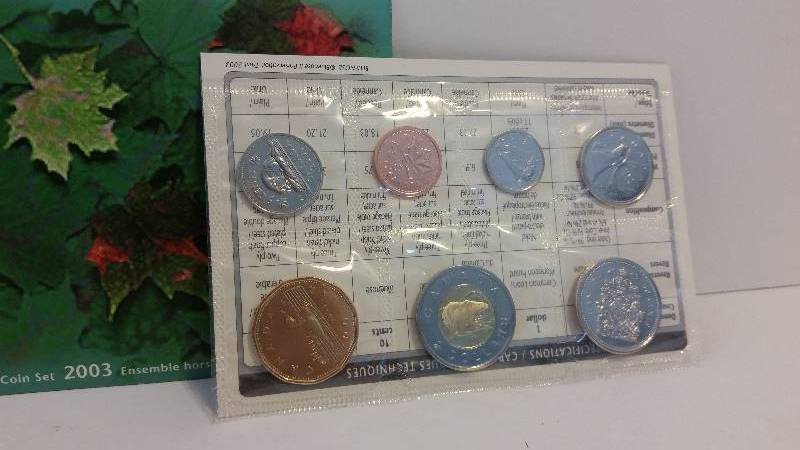 lot 103 image: 2003 Canadian Special Mint Set in original mint packaging - Excellent shape - See Photos