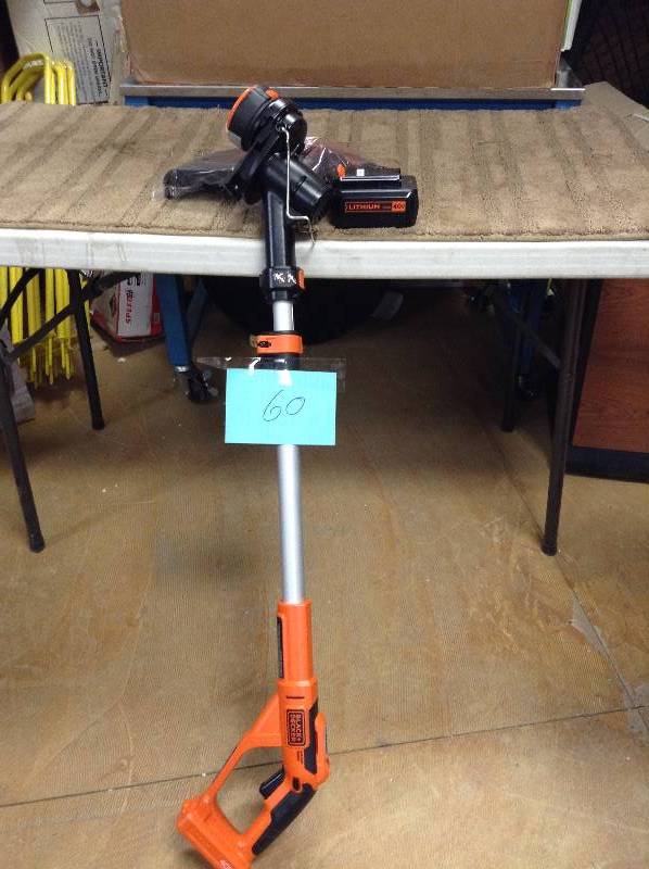 lot 60 image: Black & Decker 40V Lithium High Performance String Trimmer with Power Command (LST136) Never used