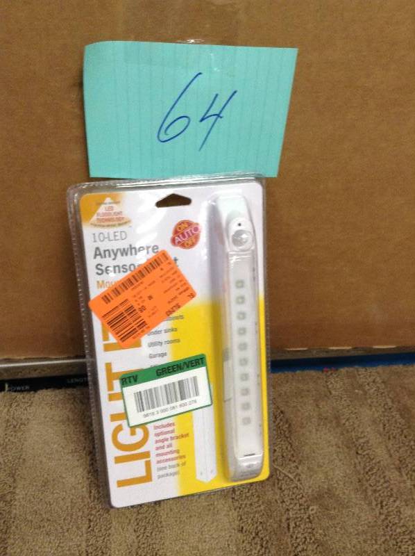 lot 64 image: Fulcrum 10-Led Anywhere Sensor Light With Mounting Bracket New
