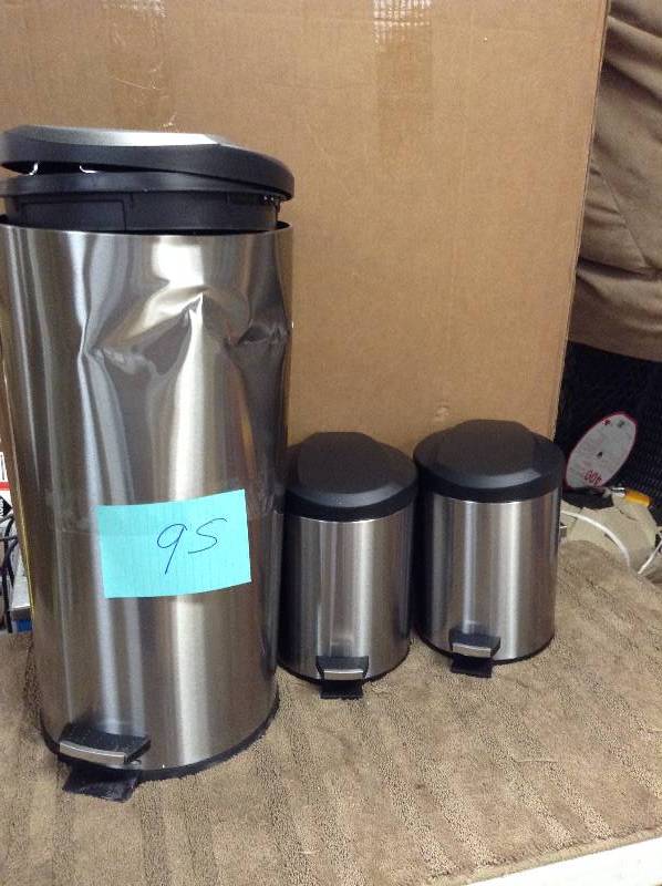 lot 95 image: HDX 38L and 5L Stainless Steel Step Can Combo - damage on large can