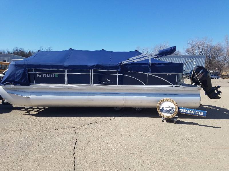 lot 41 image: 2014 Bennington 24 SLXDR #8562