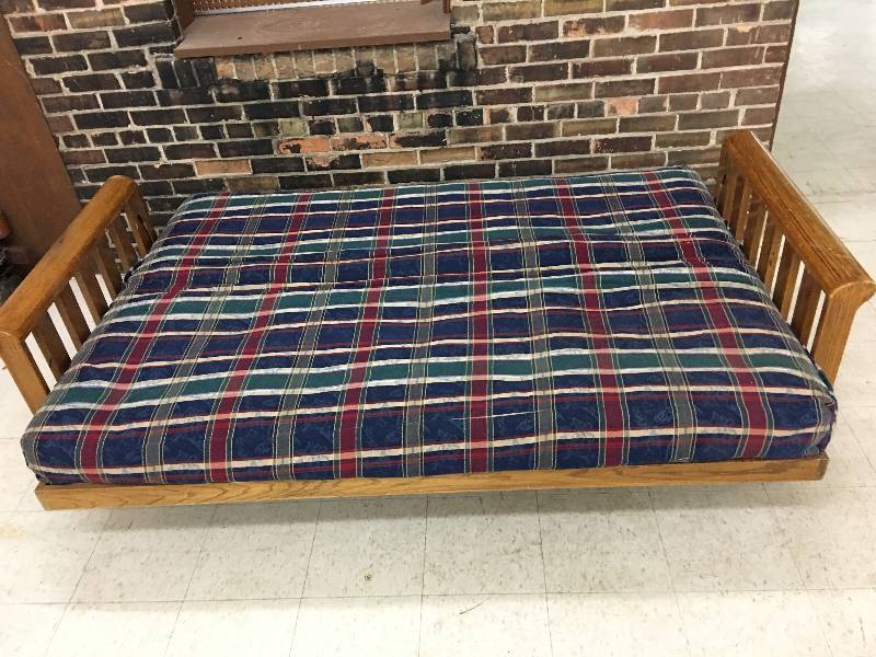 lot 2 image: Nice wood futon