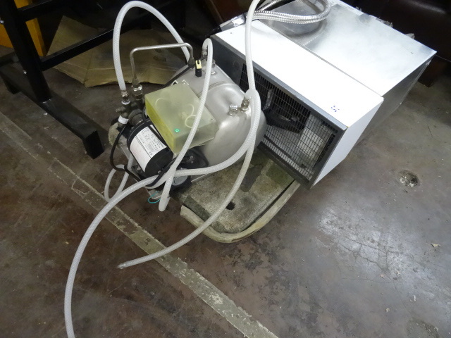 lot 25 image: Lancer counter electric soda dispen...