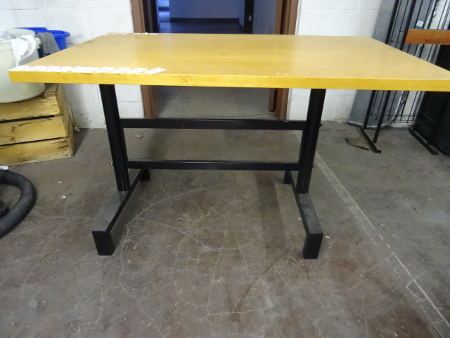 lot 28 image: Metal table base. 3 piece. You asse...