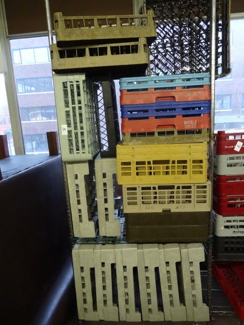 lot 39 image: 2 tier wire rack with 19 dish washe...