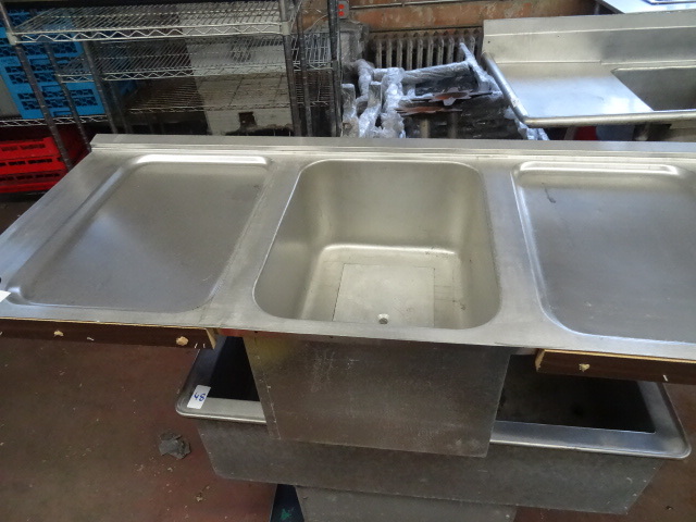 lot 47 image: Drop in ice basin with cold plate. ...