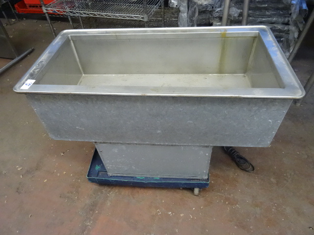 lot 48 image: Atlas refrigerated drop in. NSF. 11...