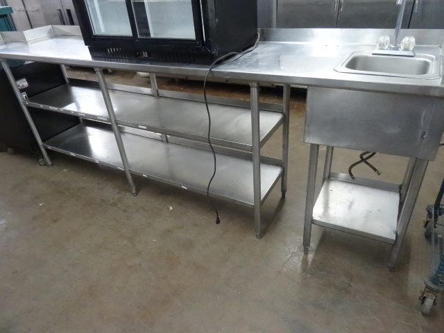 lot 63 image: Waitress  prep station. 1 sink. Do...