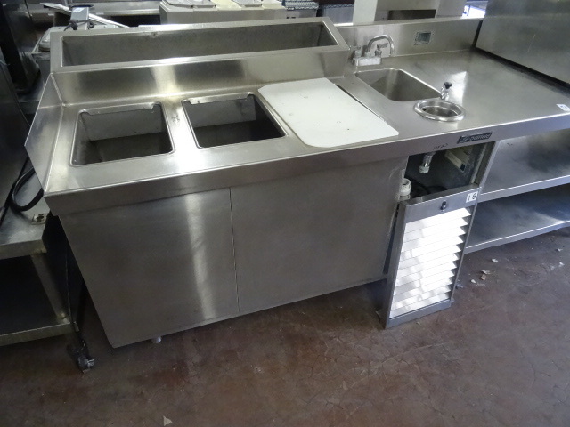 lot 96 image: Delfield waitress station. Under co...