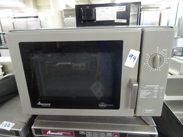 lot 99 image: Amana commercial microwave. RCS10DA...