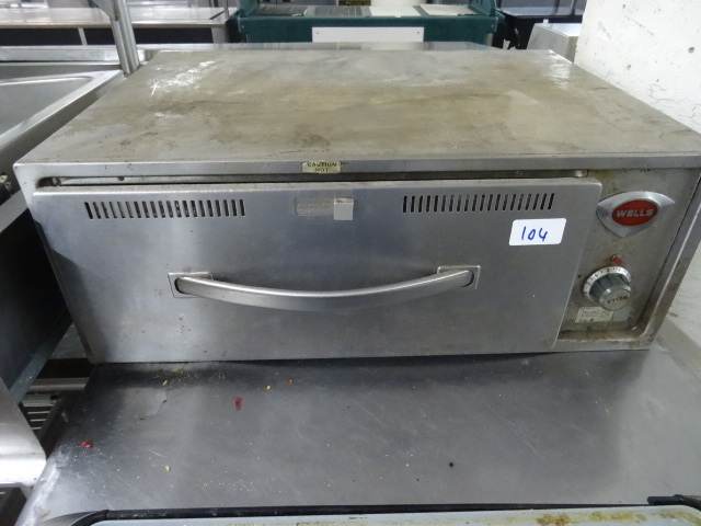 lot 104 image: Wells warmer drawer. NSF. Model RW1...