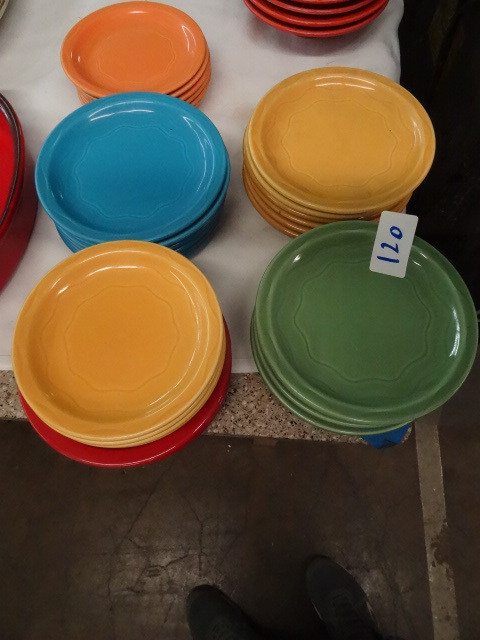 lot 120 image: 18 Syracuse plates. 7. 12 Syracuse...