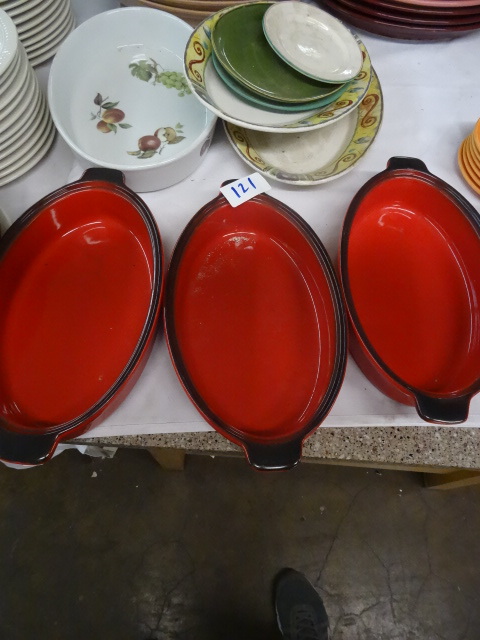 lot 121 image: 3 Ceramic casseroles. Misc plates...