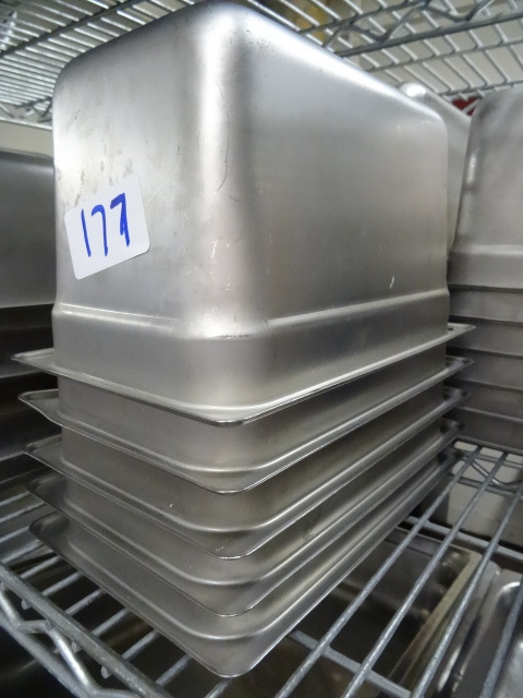 lot 177 image: 13 sized pans. Qty 19...