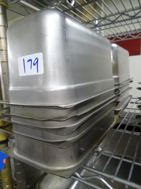 lot 179 image: 13 sized pans. Qty 10...