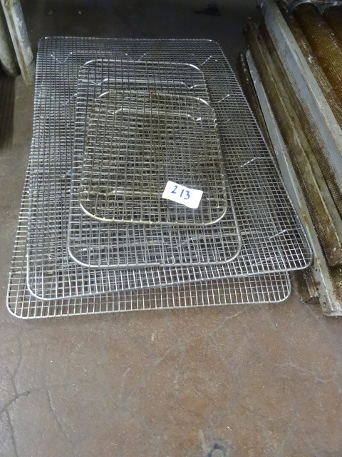 lot 213 image: Misc cooling racks...