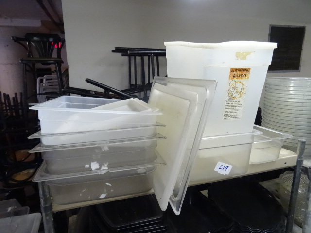 lot 219 image: Misc plastic tubs...