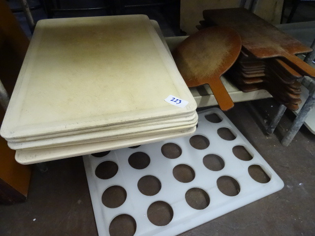 lot 223 image: Misc cutting boards...