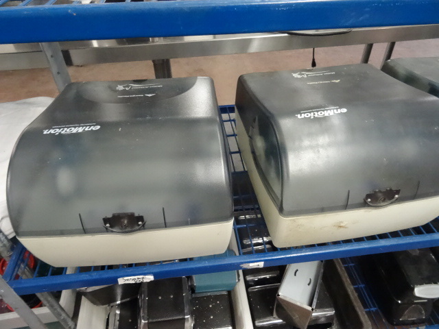 lot 247 image: 4 en motion roll towel dispensers...