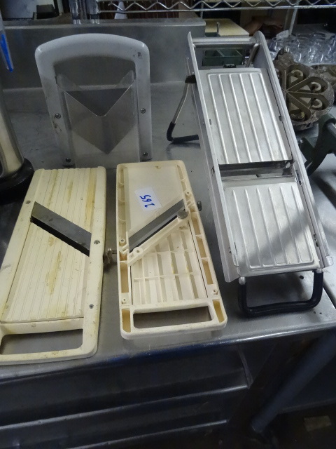 lot 265 image: Misc slicers...