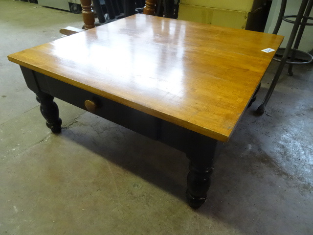 lot 288 image: 36 x 36 coffee table....