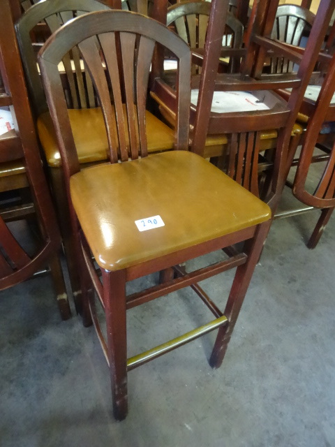 lot 290 image: 20 wwod stools. Waymar. 30 seat he...