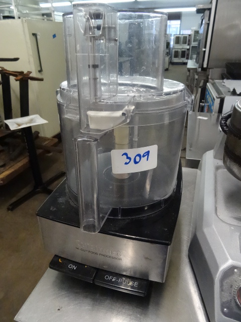 lot 309 image: Cuisinart 14 cup fodd processor. In...