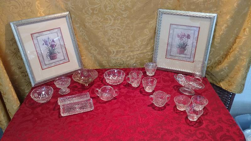 lot 192 image: CrystalGlass and Pictures