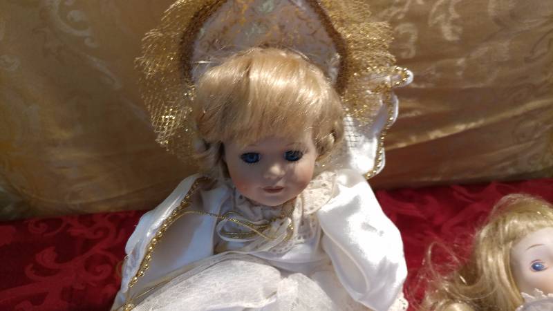 lot 202 image: Porcelain Dolls