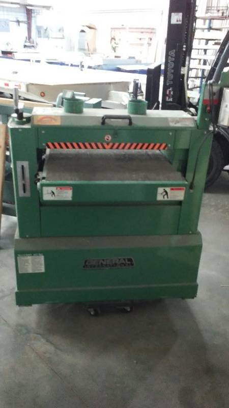 lot 1 image: 24 commercial General Internationall Brand sander Model # 15-250M1