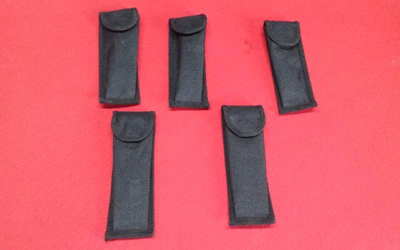 Lot - 5 Mag Pouch Belt Style
