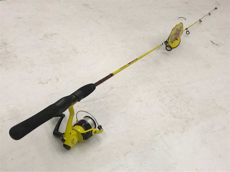 lot 3 image: Unused Shakespeare Ugly Stick 46 ...