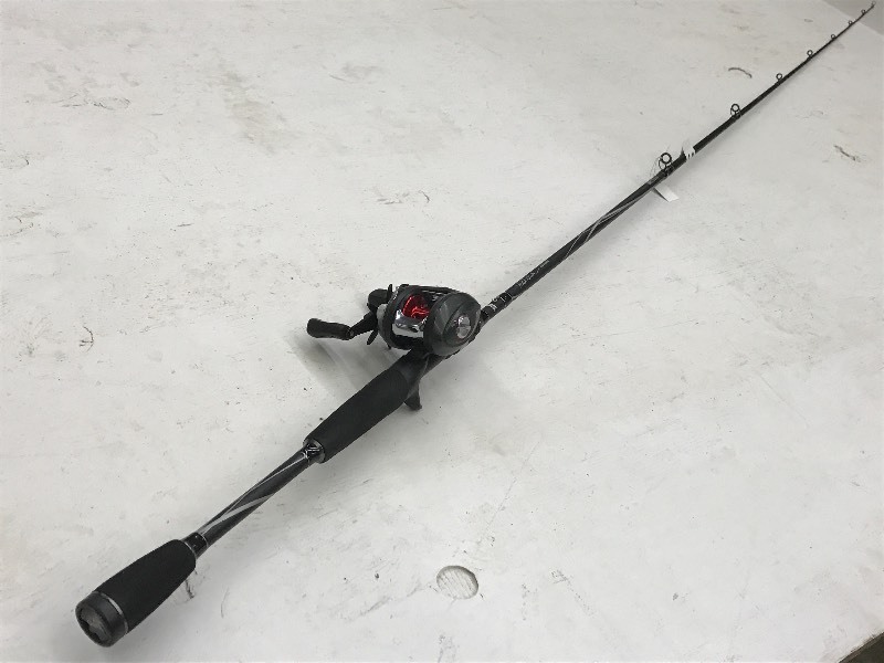lot 5 image: Abu-Garcia Hank Parker Design 7ft M...